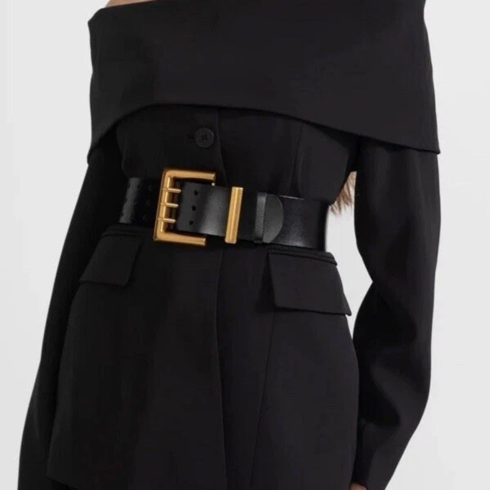 Sierra Darien Cut Out Shoulder Jacket NWT